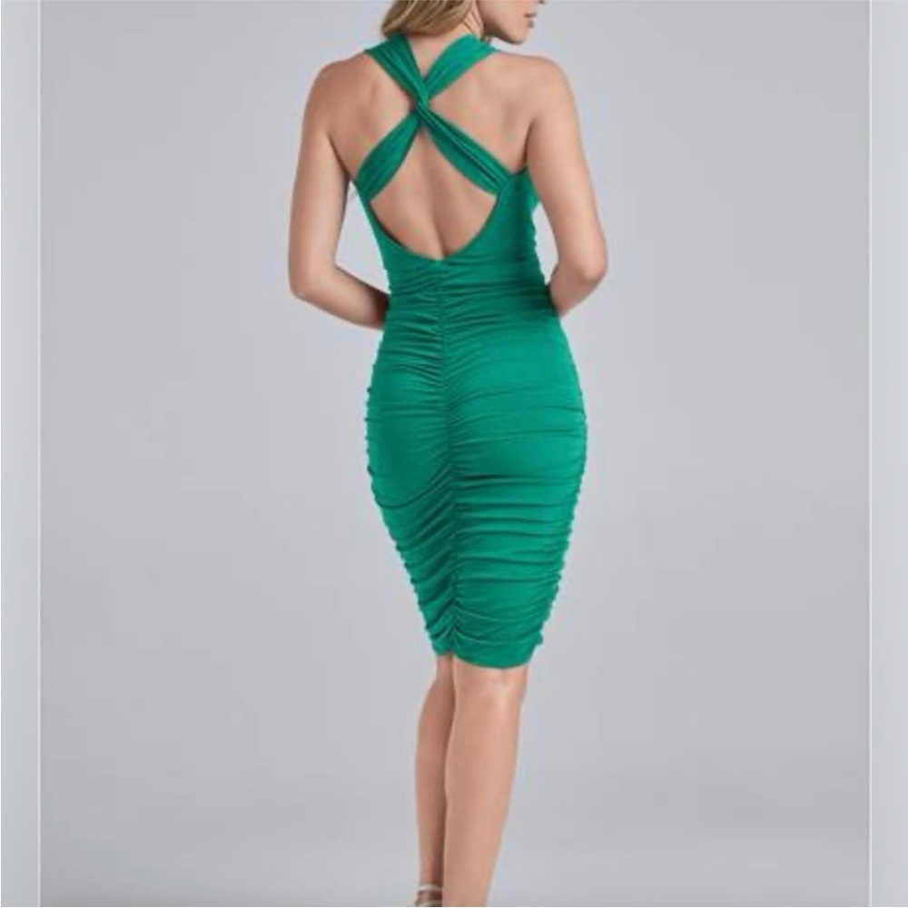 NWOT Venus Women’s Strappy Back Bodycon Dress